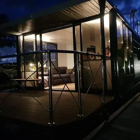 Modern, Brand New Houseboat Near Amsterdam Monnickendam