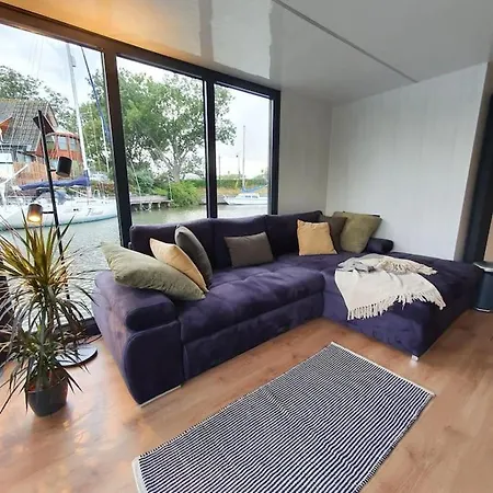 Modern, Brand New Houseboat Near Amsterdam * Monnickendam