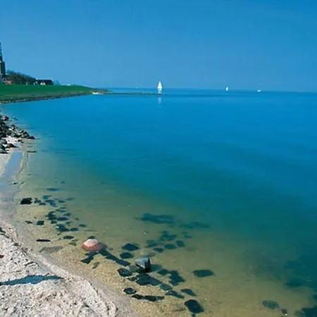 Modern, Brand New Houseboat Near Amsterdam Monnickendam