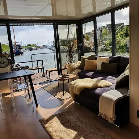 Modern, Brand New Houseboat Near Amsterdam